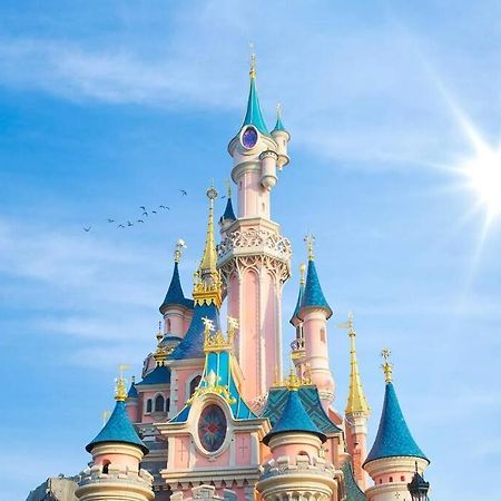 Le 82 - Studio Pour 4 A 3 Minutes De Disneyland Paris Монтеврен Экстерьер фото